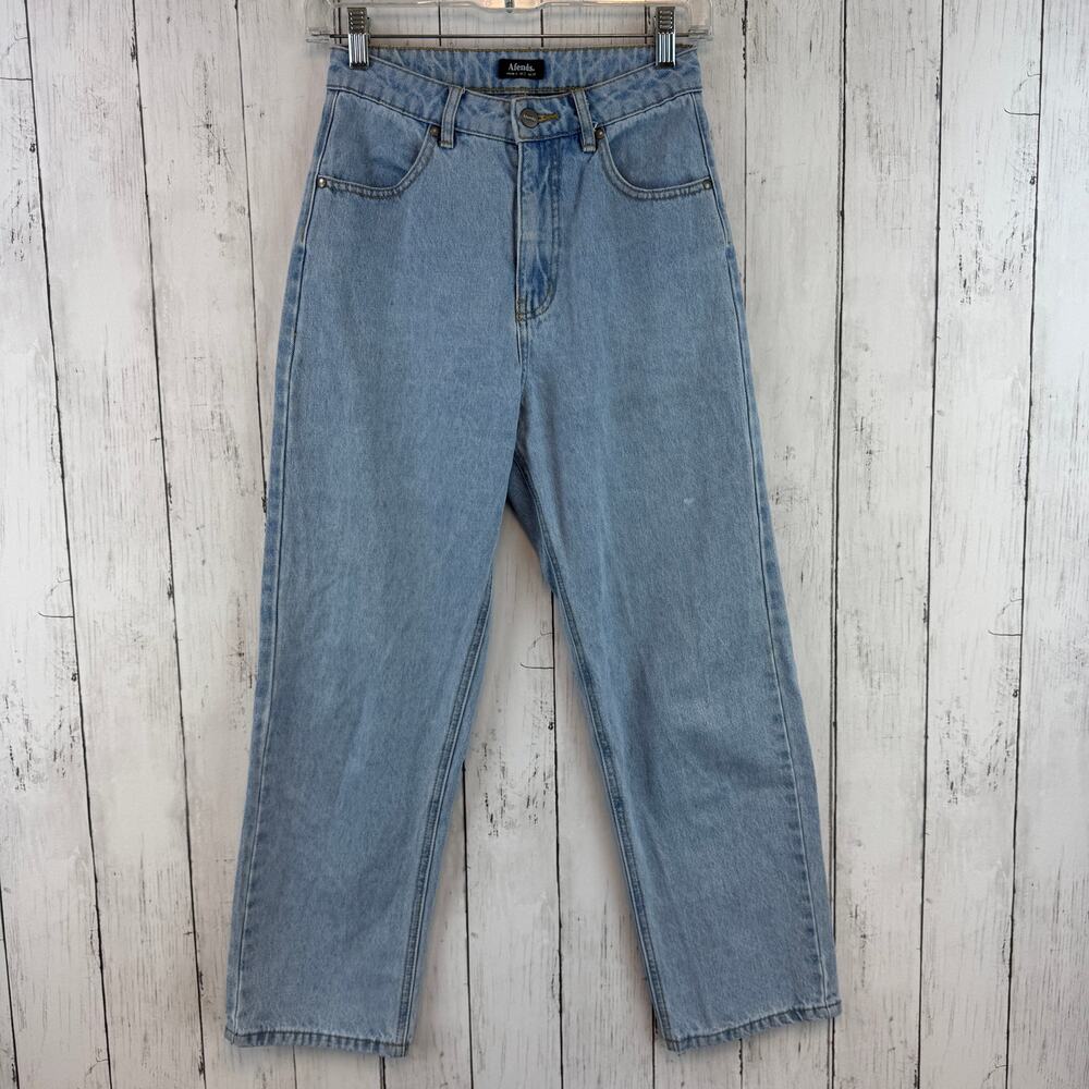Afends Light Wash Cotton Denim High Rise Mom Straight Cropped Leg Jeans Size 2